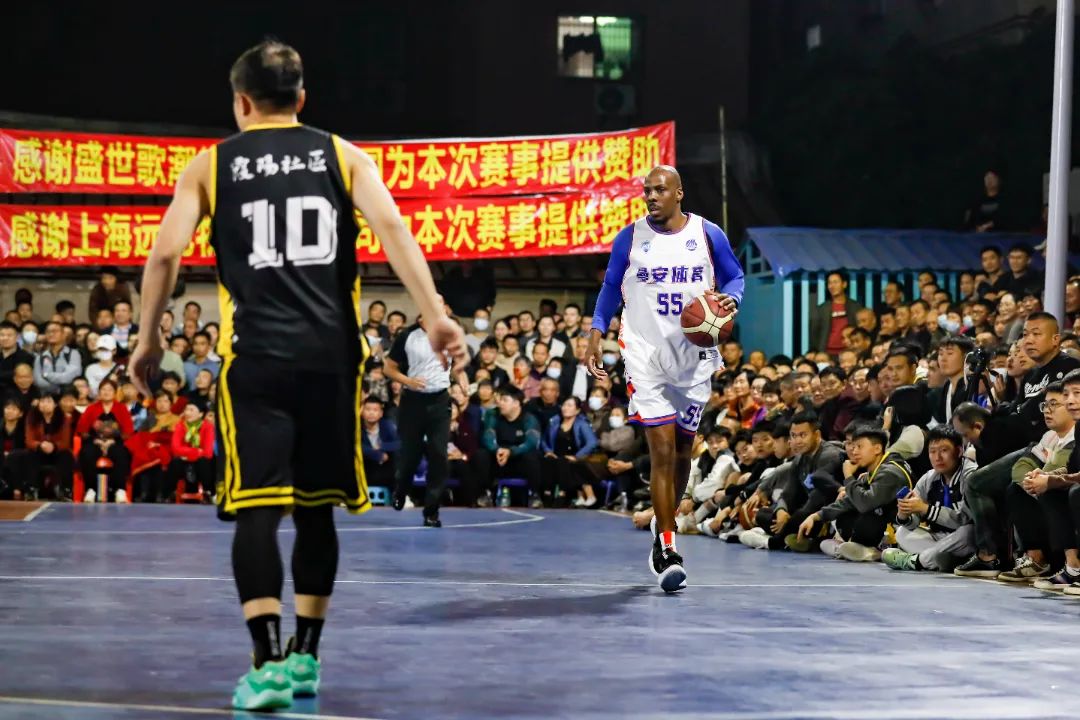 李贤重：五棵松气氛很棒，中国是很棒的对手&向中国致敬（李贤重赞五棵松氛围出色：中国队是强劲对手，向中国致敬）