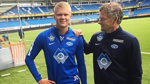 534场，诺伊尔追平伊梅尔并列德甲门将历史出场榜第二位（出战534场，诺伊尔追平伊梅尔，并列德甲门将出场榜次席）