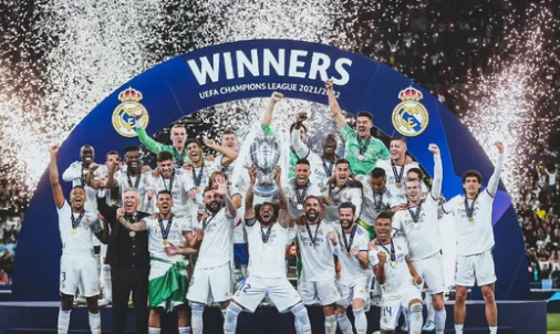 欧冠综合 ｜ 拜仁逆转葡体 国米不敌利物浦（欧冠综述：拜仁逆转击退葡体，国米不敌利物浦）