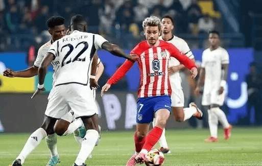 太豪横了！巴黎圣日耳曼总身价11.9亿欧，三人身价过亿欧（豪气冲天！巴黎圣日耳曼总身价达11.9亿欧，三将身价破亿）