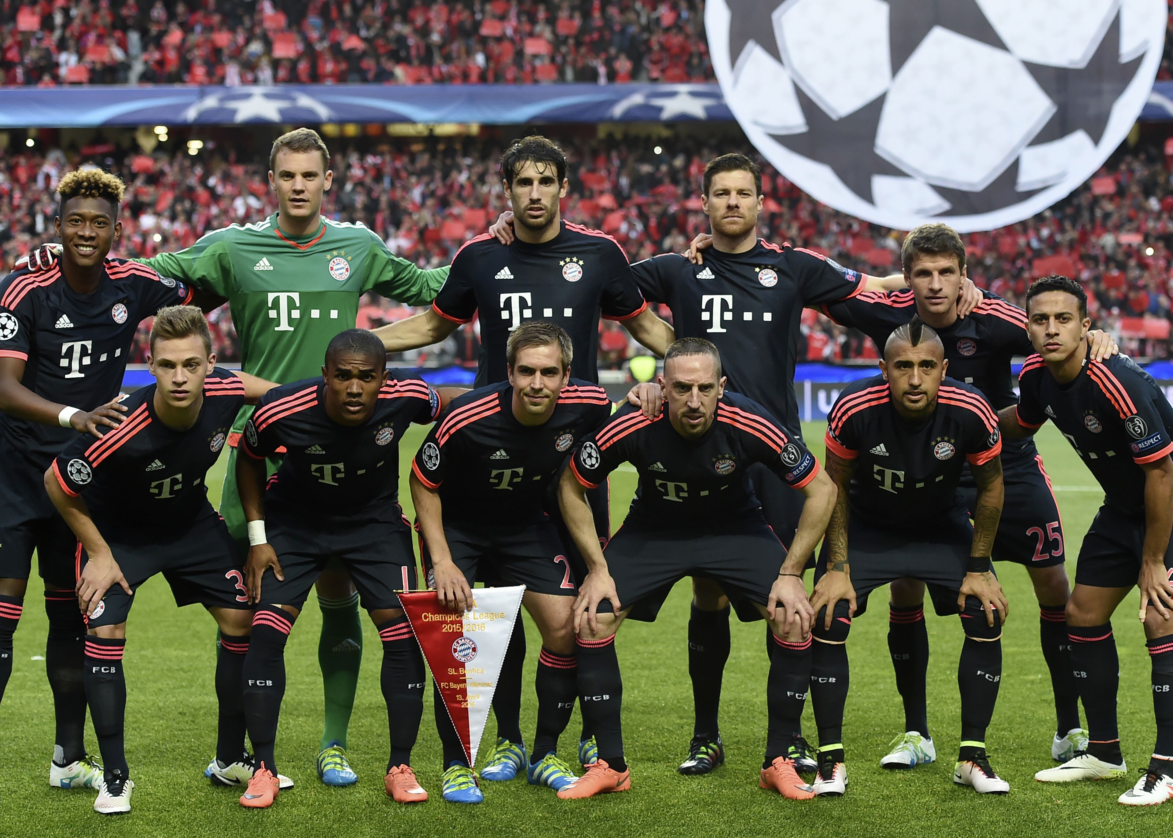 广东男篮在俱乐部杯赛中以90-70战胜广州男篮，小将王洪泽表现突出，阵容实力强劲。（俱乐部杯赛：广东男篮90-70击败广州，王洪泽高光，阵容实力尽显）